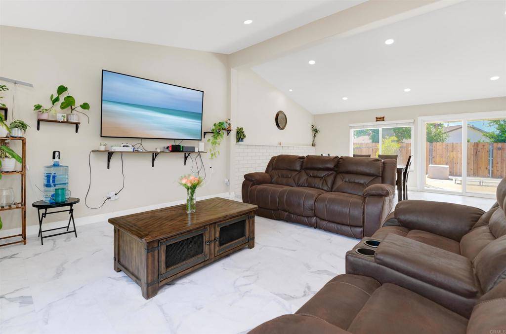 Escondido, CA 92027,2141 E Mission AVE