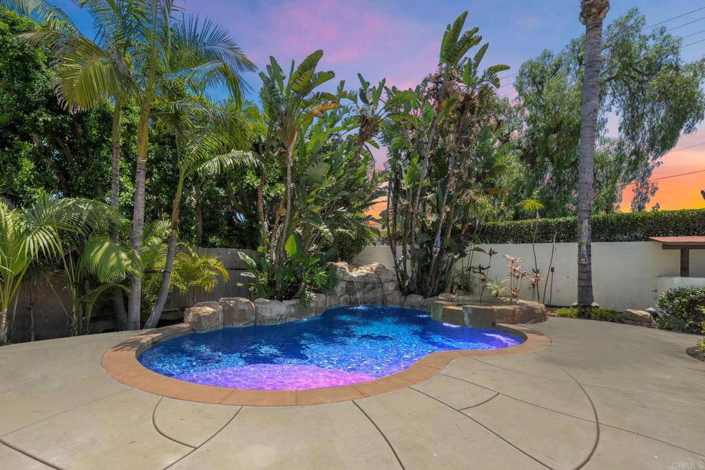 Yorba Linda, CA 92886,6082 Highland AVE