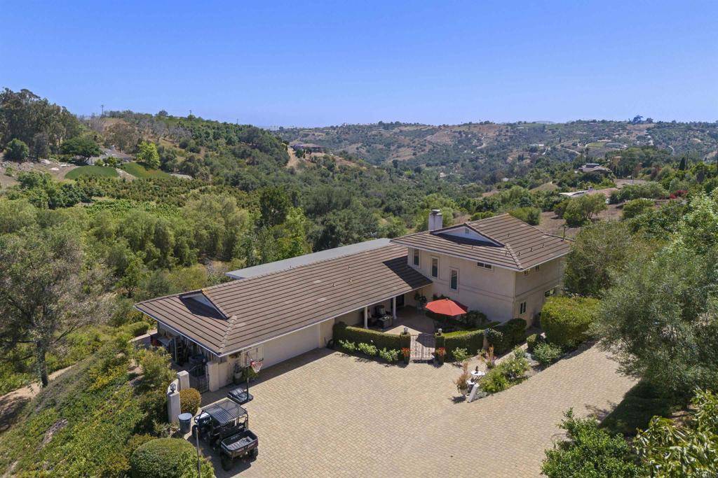 3237 Canonita DR, Fallbrook, CA 92028