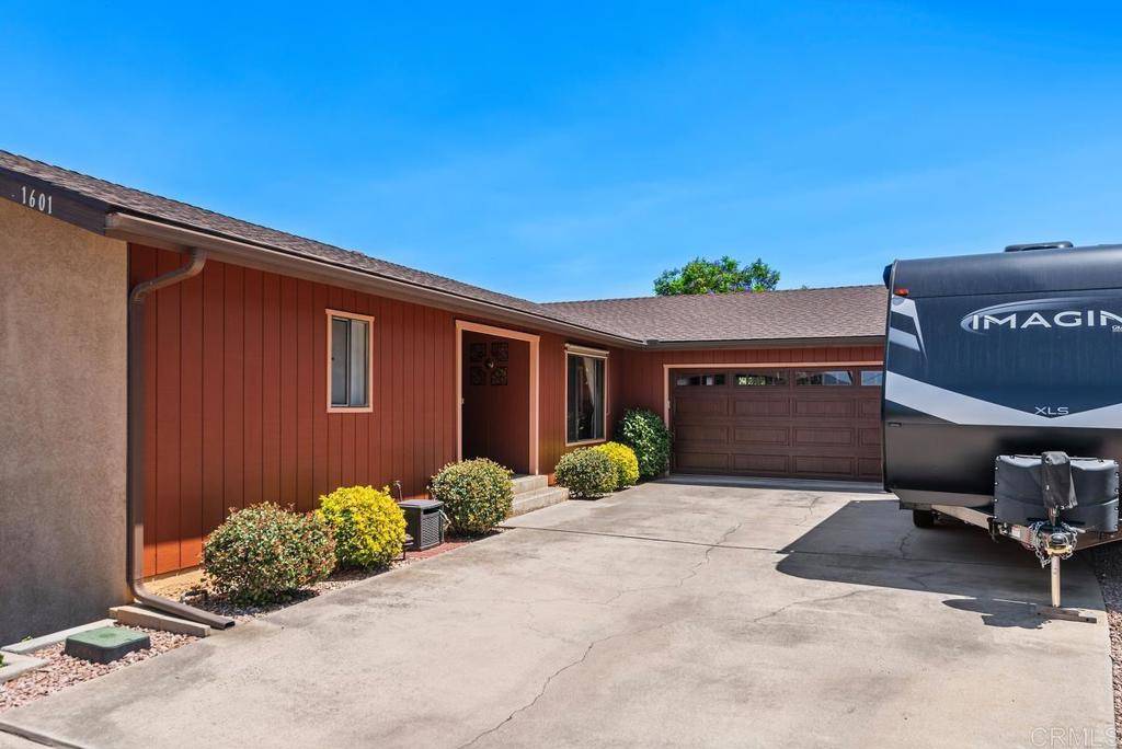 Escondido, CA 92027,1601 Donalor DR