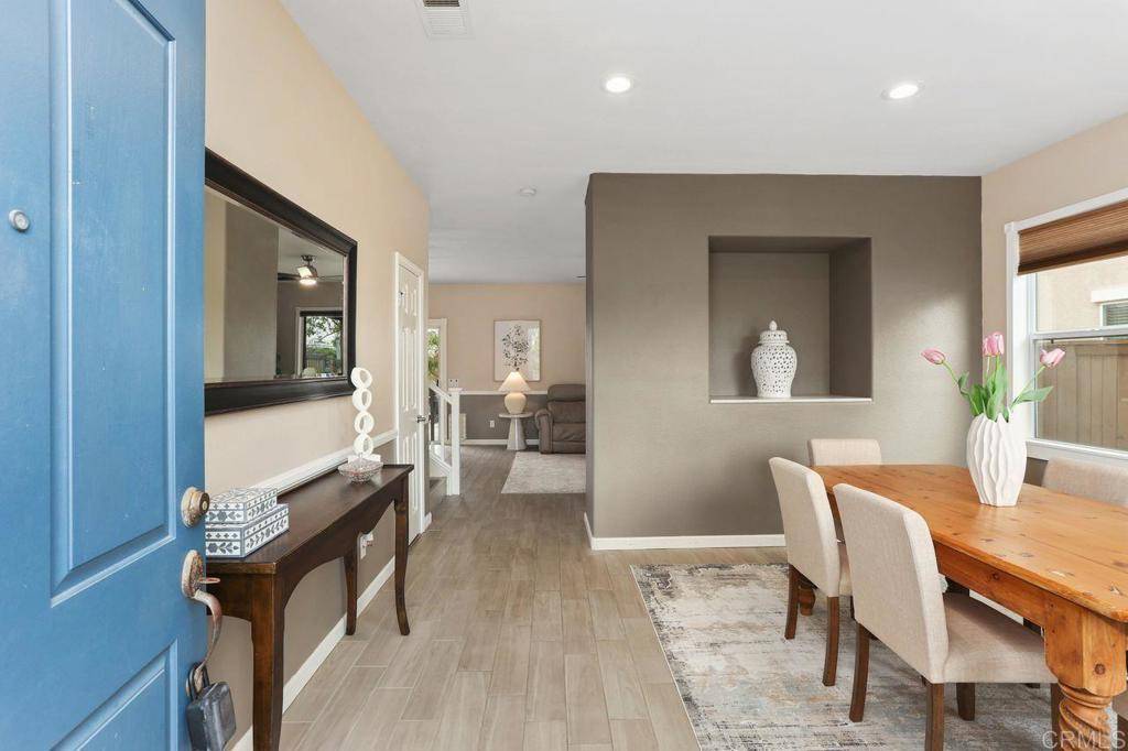Oceanside, CA 92057,339 Alamo WAY