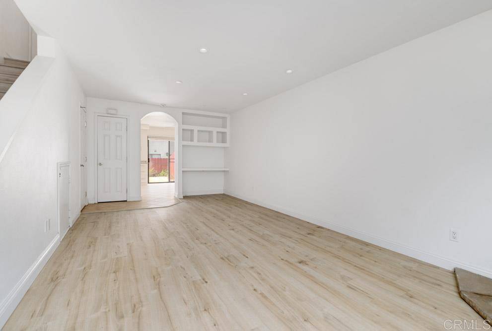 Oceanside, CA 92056,3414 Del Este WAY