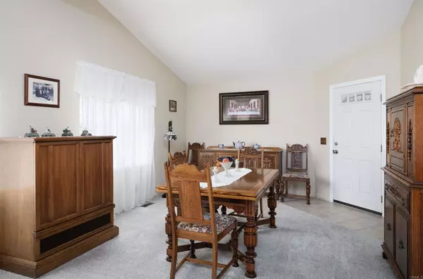 San Marcos, CA 92069,909 Richland #14