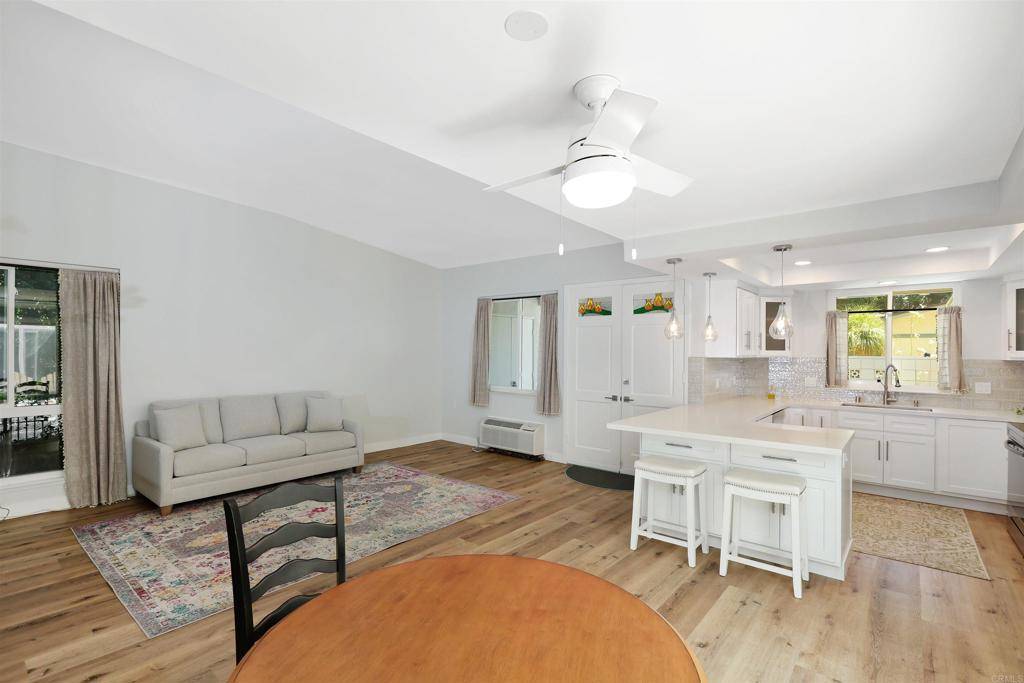 Laguna Woods, CA 92637,238 Calle Aragon #E