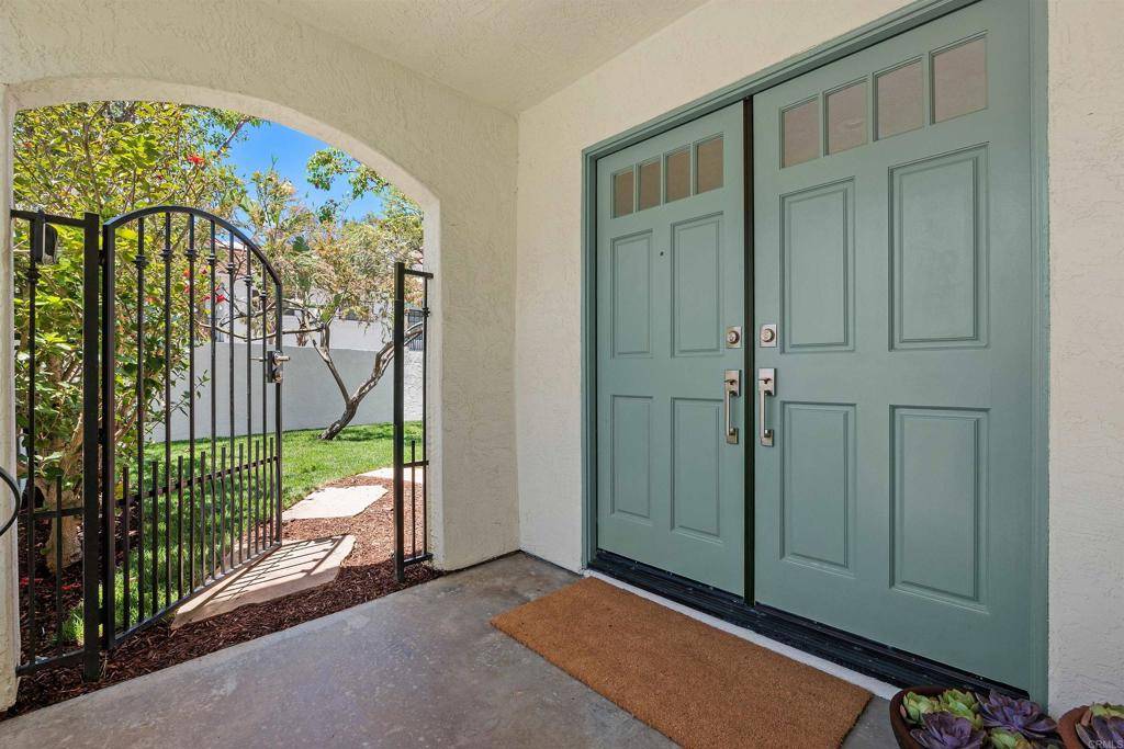 Carlsbad, CA 92008,3649 Azure CIR