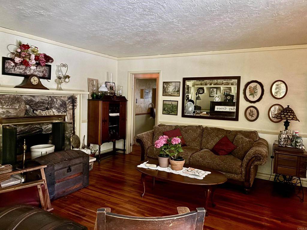 129 Brass LN, Vista, CA 92083