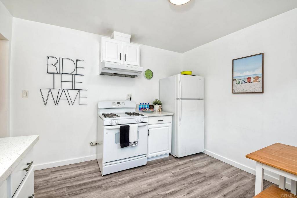 Encinitas, CA 92024,160 W Jason ST