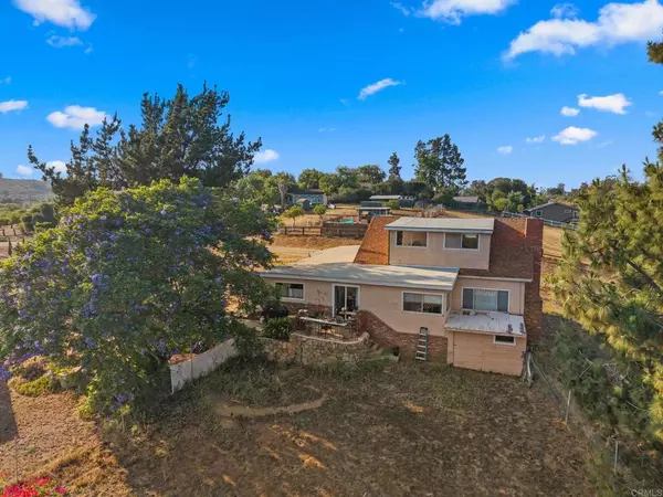 Fallbrook, CA 92028,3341 Olive Hill RD