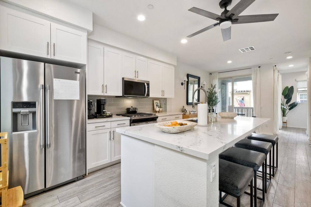 Oceanside, CA 92056,1201 Via Lucero