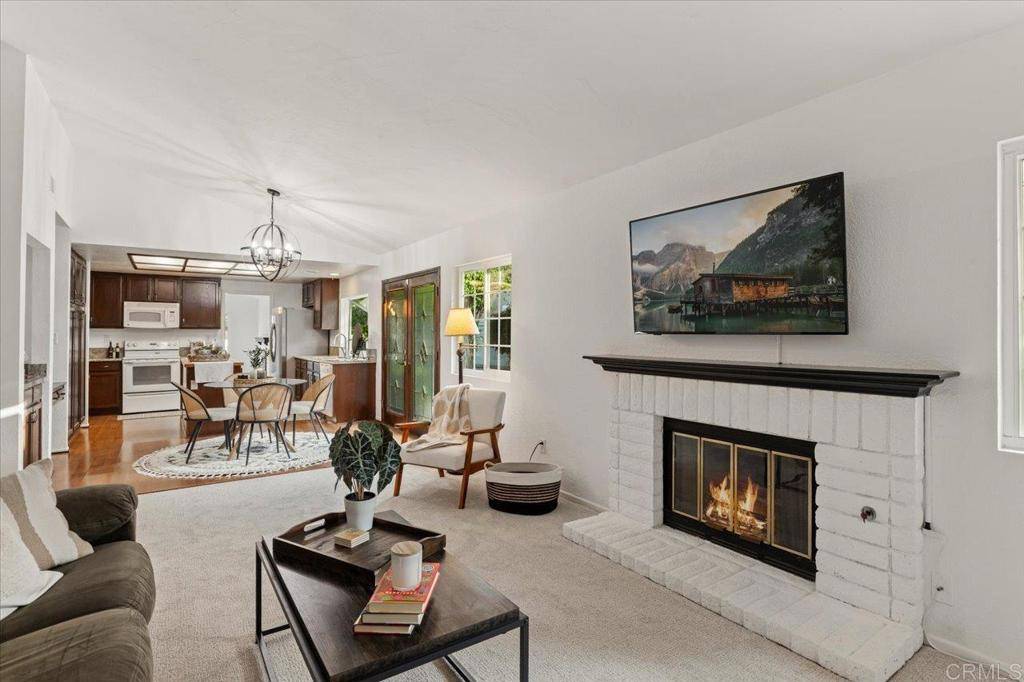 Carlsbad, CA 92010,4772 Gateshead RD