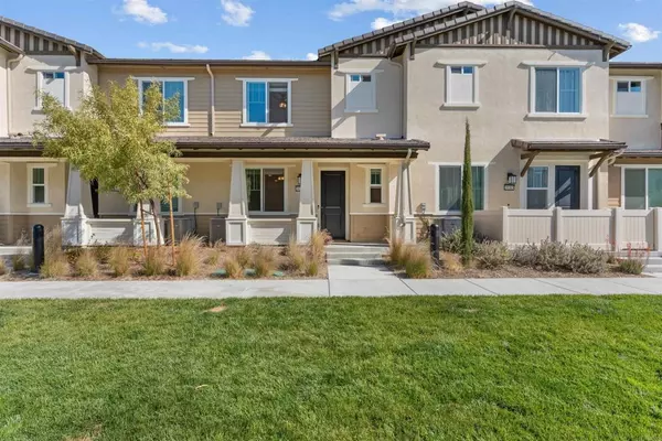 39381 Corvina LN, Temecula, CA 92591