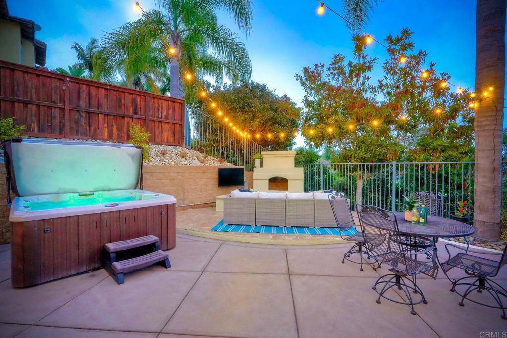 Carlsbad, CA 92010,3444 Moon Field DR