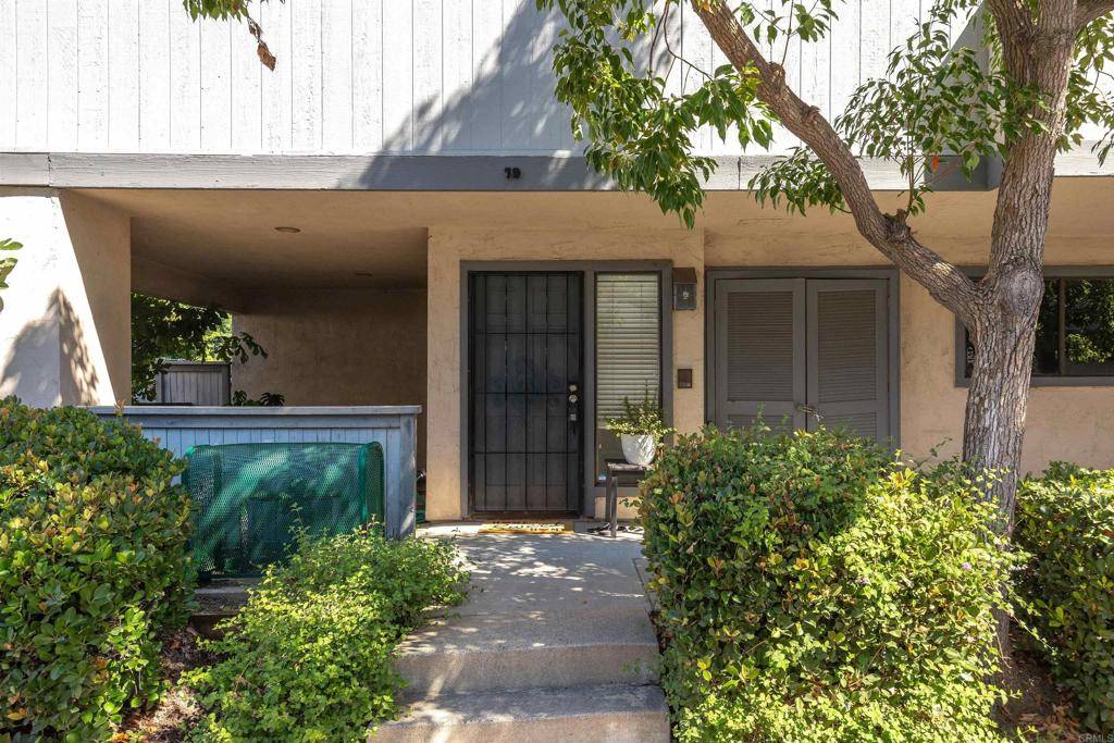 Escondido, CA 92027,2135 E Valley Pkwy #79
