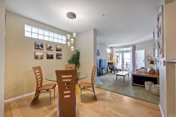 San Diego, CA 92101,2400 5th Avenue 225