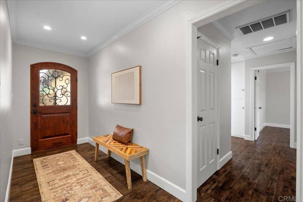 Vista, CA 92084,1822 Suemark