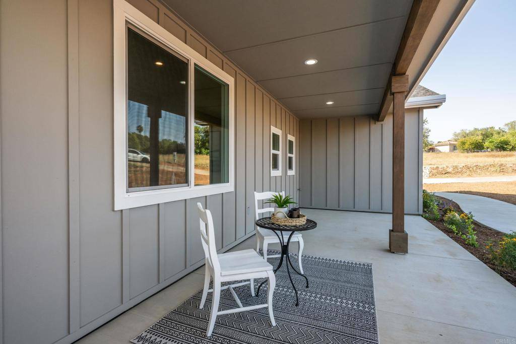 Fallbrook, CA 92028,1904 Grey Rabbit Hollow LN
