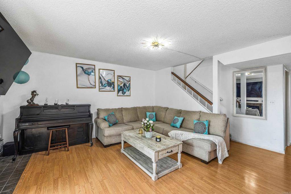 El Cajon, CA 92020,1437 Robin LN