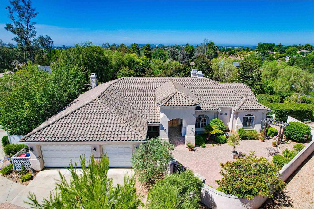Fallbrook, CA 92028,1495 Meredith RD