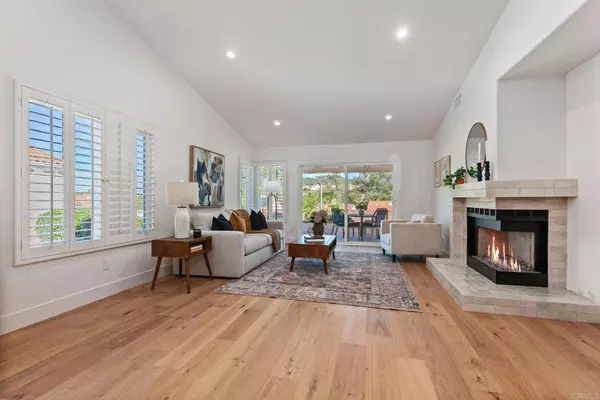 San Marcos, CA 92078,1523 Camino Linda DR