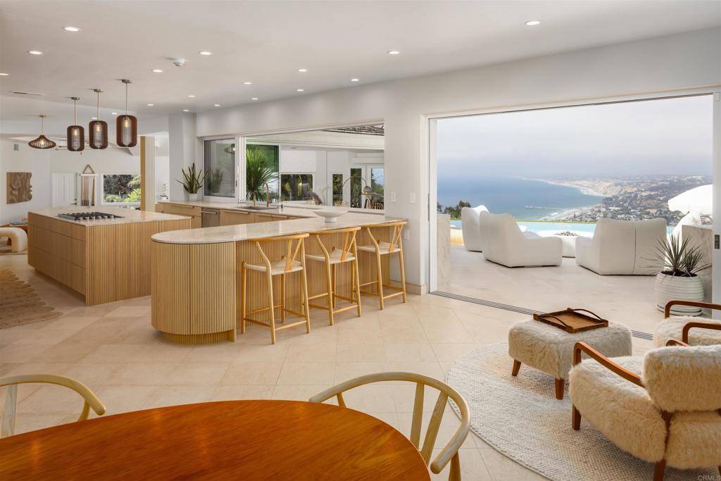 La Jolla, CA 92037,1904 Via Casa Alta