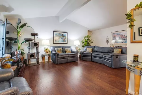 Vista, CA 92081,200 S Emerald DR #25