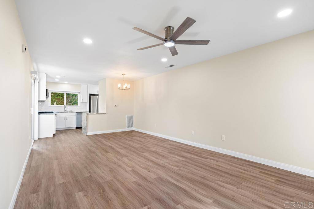Oceanside, CA 92056,1405 Highridge DR