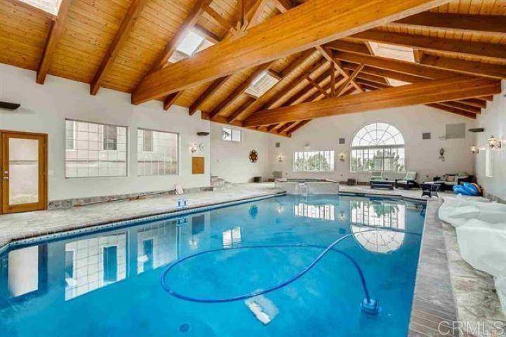 Vista, CA 92084,2081 Elevado RD