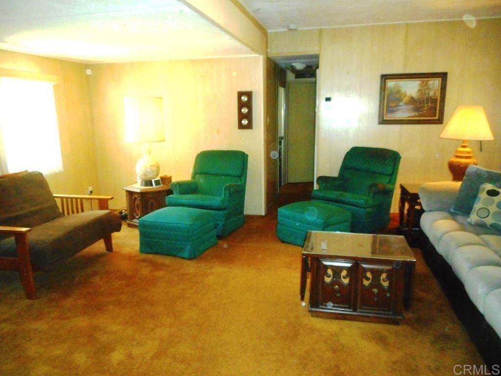 Escondido, CA 92027,25484 Lake Wohlford RD #W57