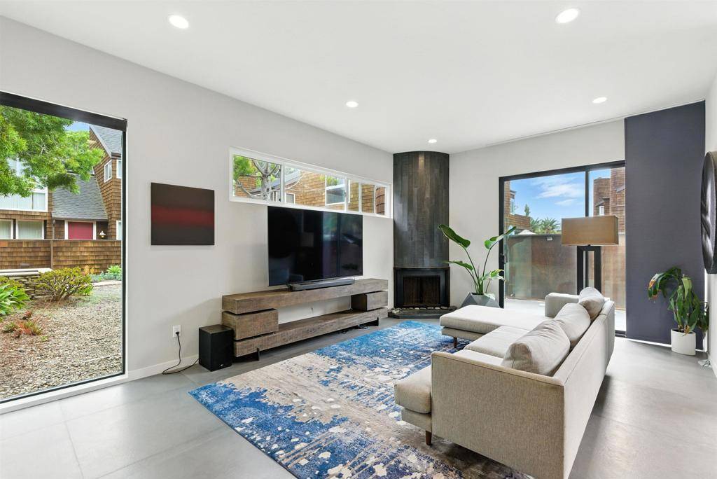 Solana Beach, CA 92075,325 S Sierra Ave #11