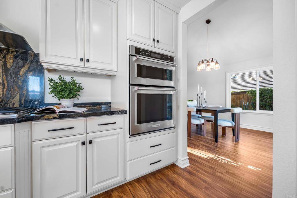Encinitas, CA 92024,1592 Hawk View DR