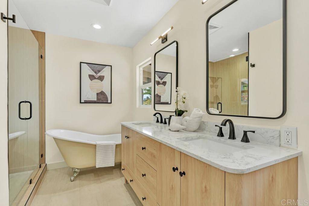 Vista, CA 92084,1165 Oak DR