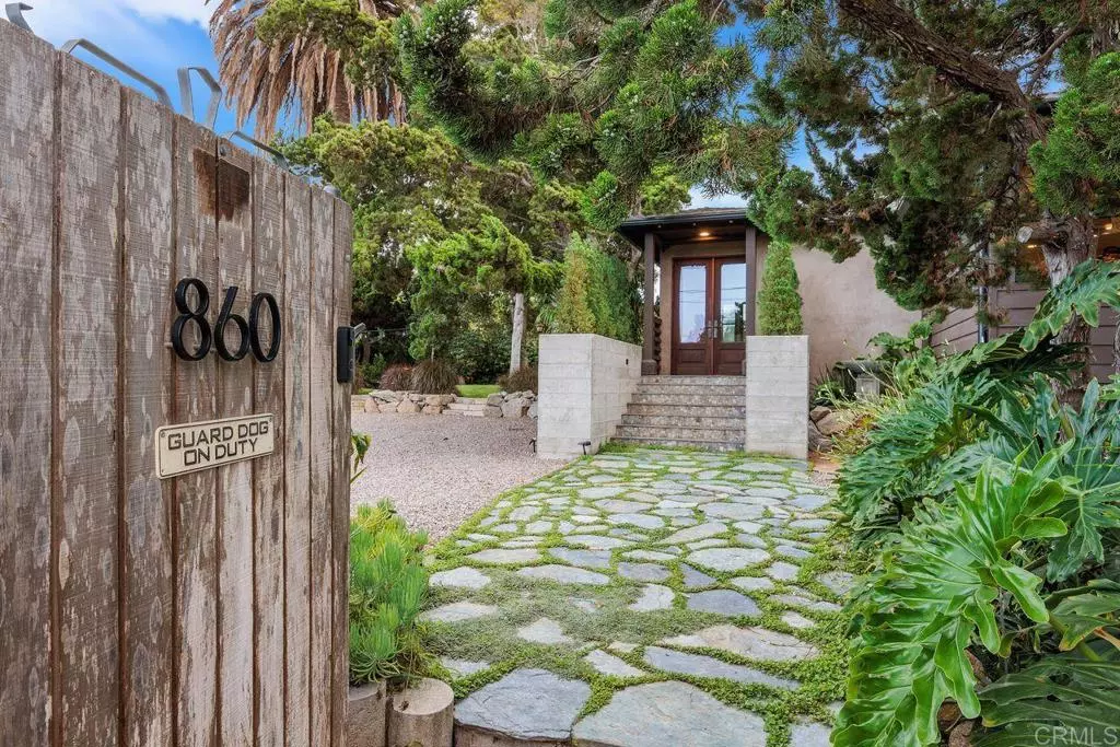 Encinitas, CA 92024,860 Nardo RD