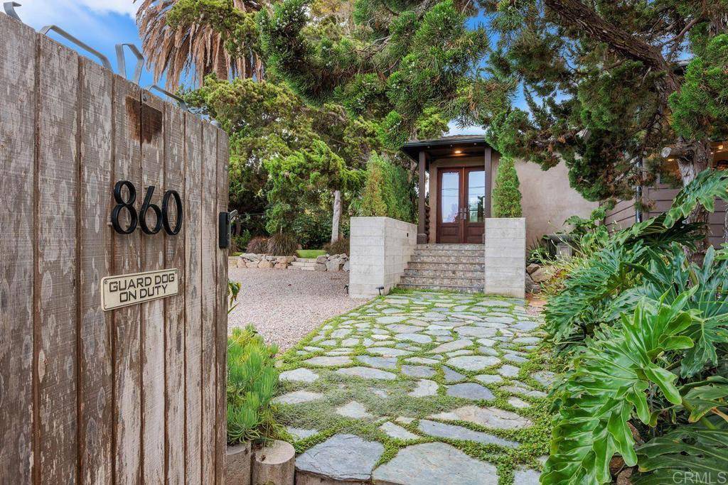 860 Nardo RD, Encinitas, CA 92024