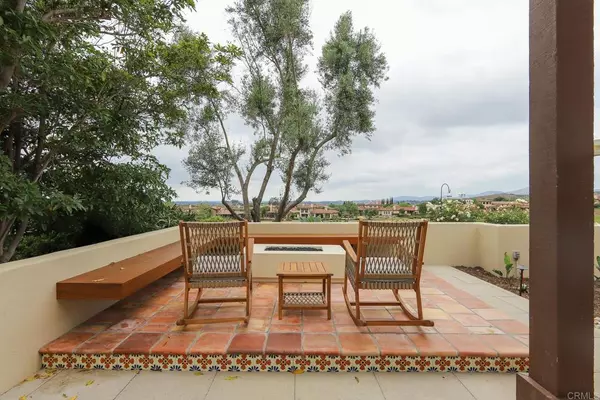 8134 Santaluz Village Green N., San Diego, CA 92127