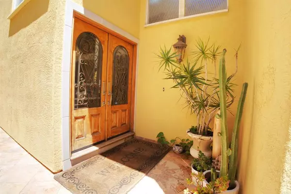 Coronado, CA 92118,8 Admiralty Cross