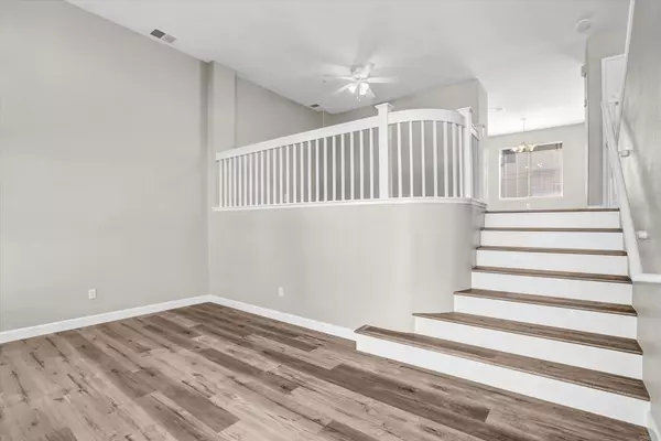 San Diego, CA 92121,10292 Wateridge CIR #253
