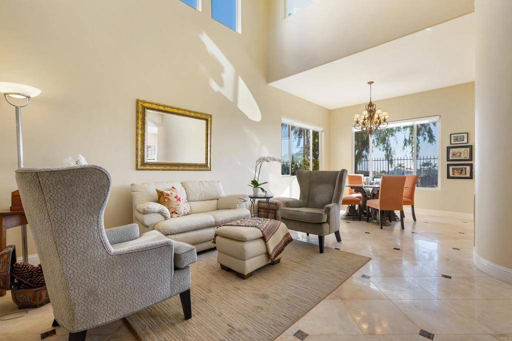 Carlsbad, CA 92011,7243 SURFBIRD CIRCLE