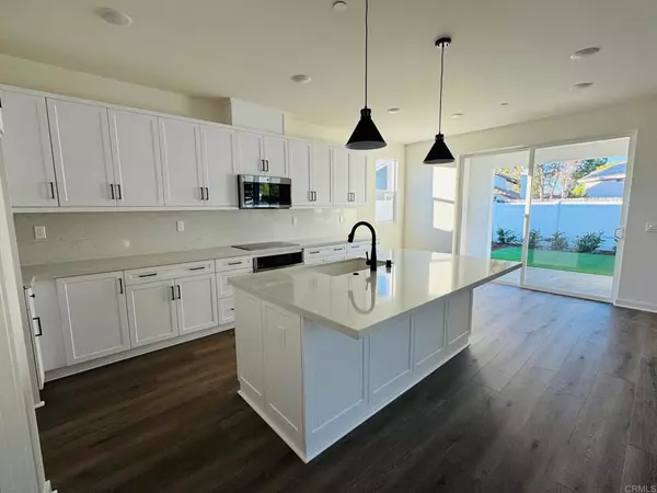 7636 Acama ST, San Diego, CA 92126