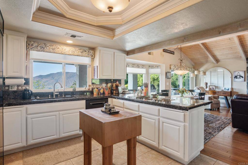 Fallbrook, CA 92028,1524 Zutano  Lane