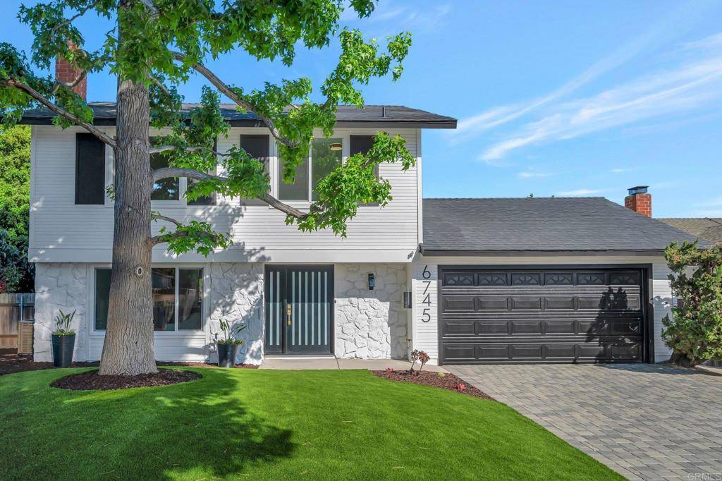 San Diego, CA 92119,6745 Mewall DR