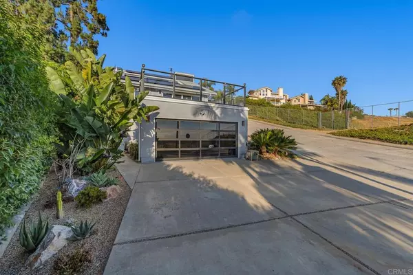 San Diego, CA 92117,3526 TICONDEROGA ST