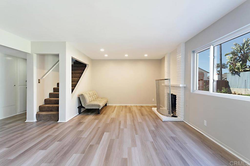 Oceanside, CA 92054,1802 Stewart ST