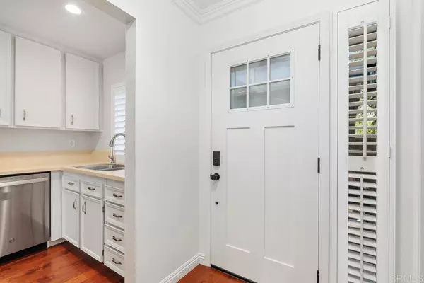 Encinitas, CA 92024,1833 Stonebrook Lane
