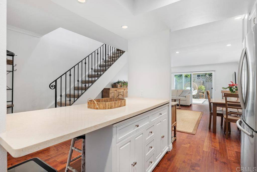 Encinitas, CA 92024,1833 Stonebrook Lane