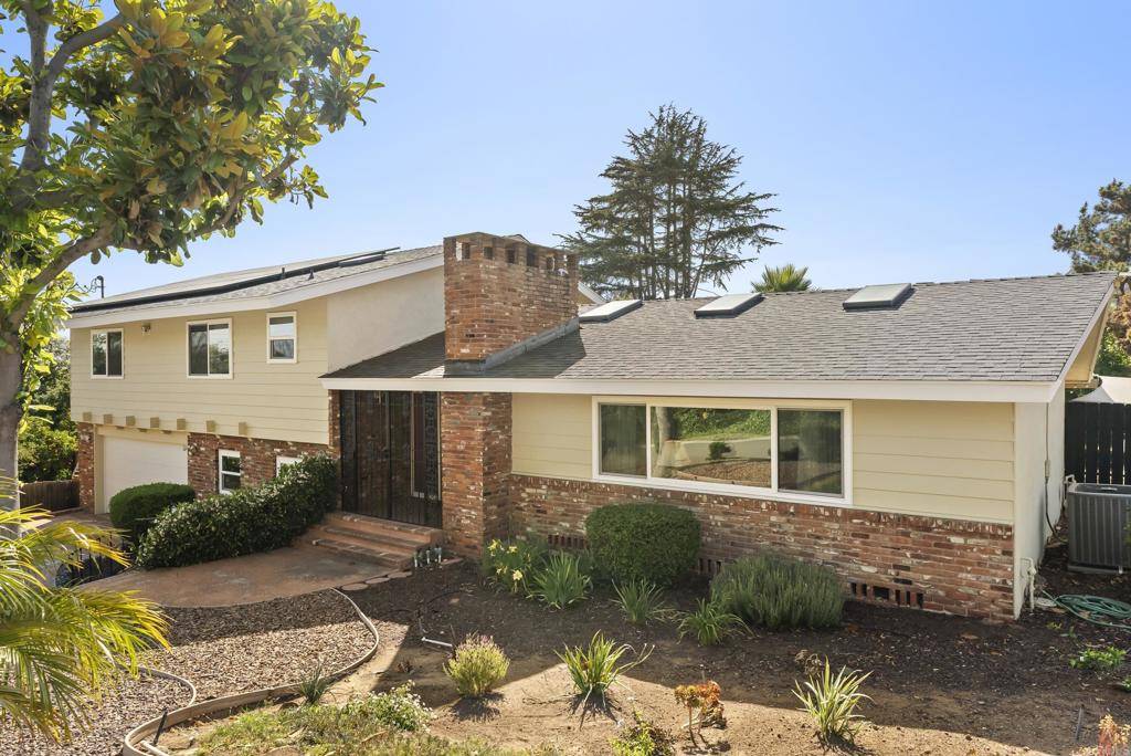 10942 Sunray PL, La Mesa, CA 91941