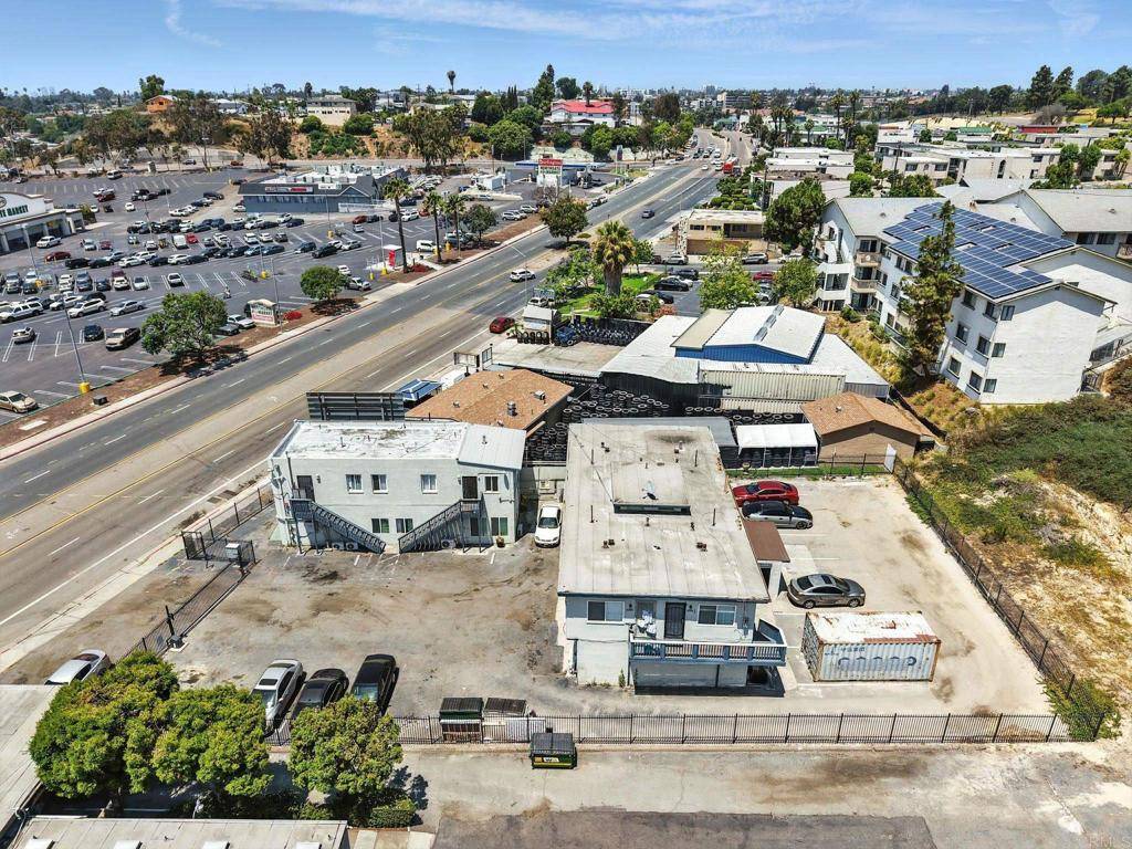 San Diego, CA 92105,5502 06 E University AVE E