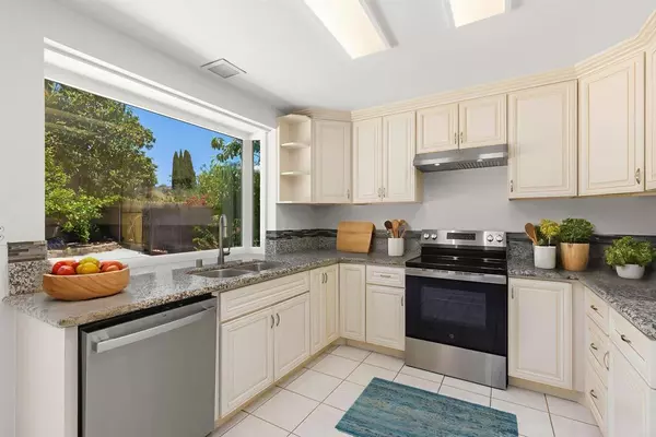 San Diego, CA 92129,13443 Black Hills RD