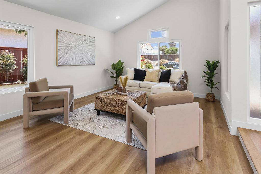Oceanside, CA 92057,718 Lockwood PL