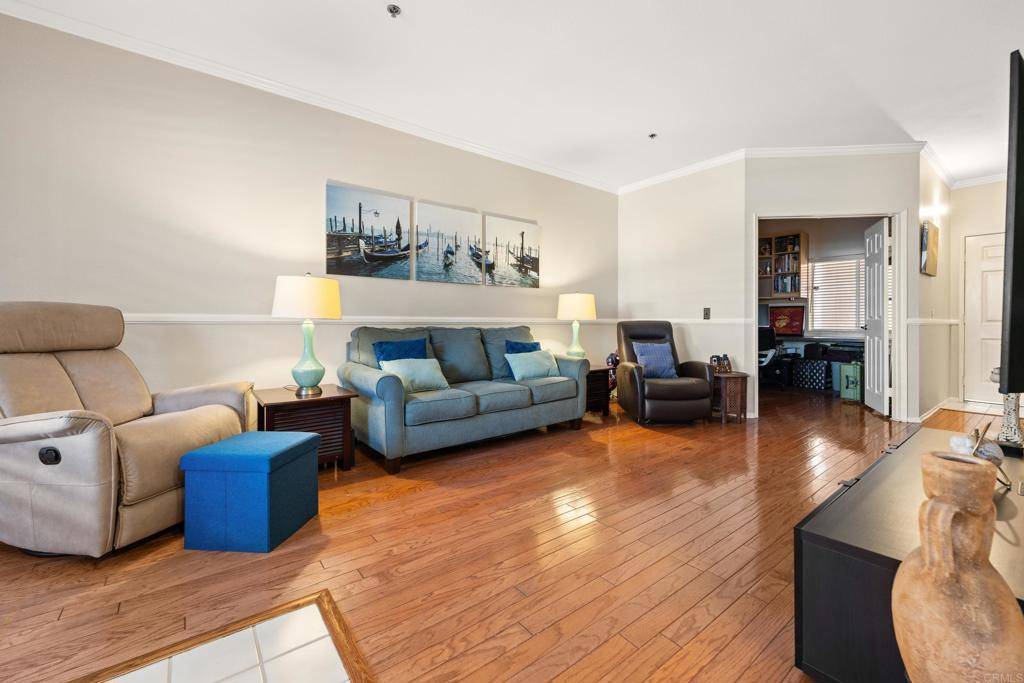 San Diego, CA 92108,640 Camino De La Reina #1108