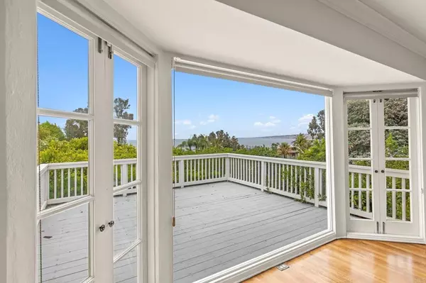 La Jolla, CA 92037,7851 Hillside DR